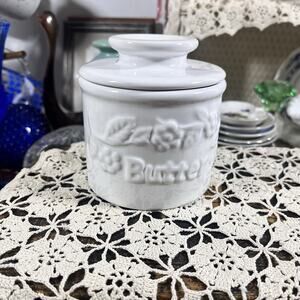 The Original Butter Bell Crock by L. Tremain 1997 White Crock Pottery Beurre